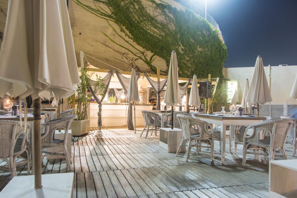 Hotel La Roccia Castro  Exterior photo